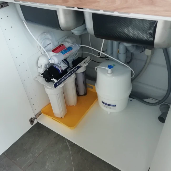 Питьевая система обратного осмоса Hydrolan NW-NP35 пример монтажа Питьевая система обратного осмоса Hydrolan NW-NP35 пример монтажа